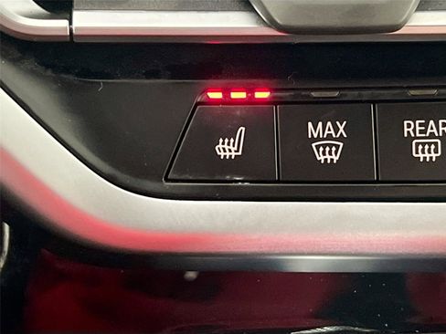 Used 2024 BMW X3 xDrive30i w/ Premium Package image 21