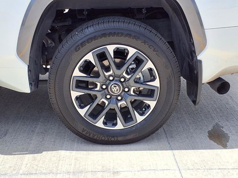 Used 2024 Toyota Tundra Limited w/ Power Package RWD image 9