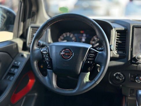 Used 2024 Nissan Frontier PRO-4X w/ Technology Package image 17