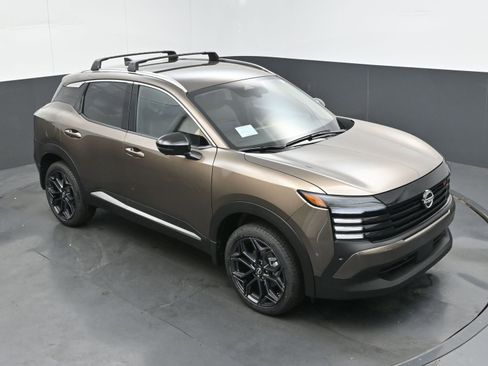 New 2026 Nissan Kicks SR image 30