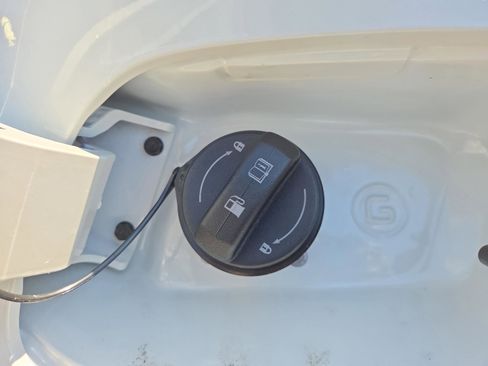 New 2026 Kia Seltos S FWD image 11