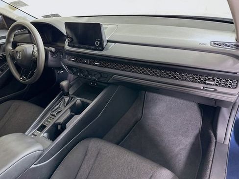 Used 2024 Honda Accord EX image 27