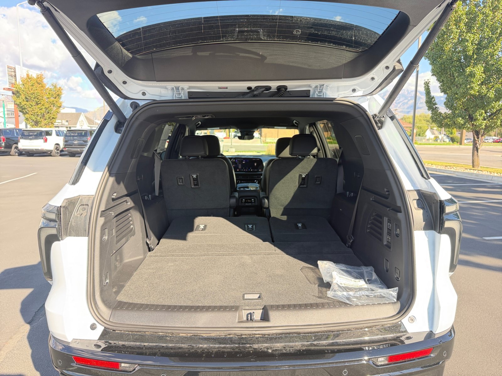 New 2026 Chevrolet Traverse High Country AWD/4WD image 34