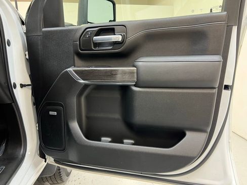 Used 2021 Chevrolet Silverado 2500 LTZ w/ LTZ Plus Package image 34