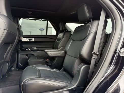 Used 2021 Ford Explorer ST w/ Equipment Group 401A image 18