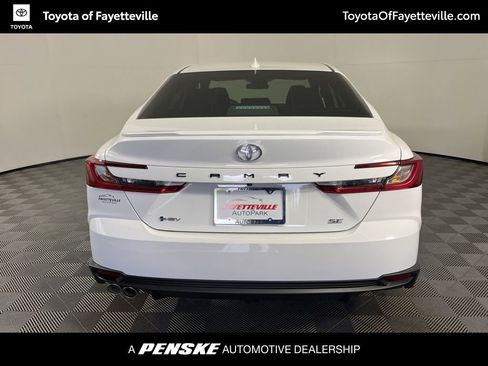 Used 2026 Toyota Camry SE image 9