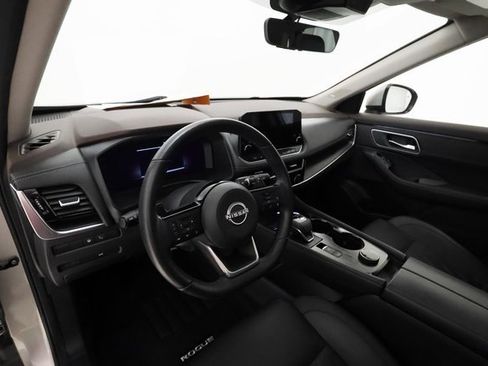 Used 2022 Nissan Rogue Platinum w/ Head-Up Display Package image 10