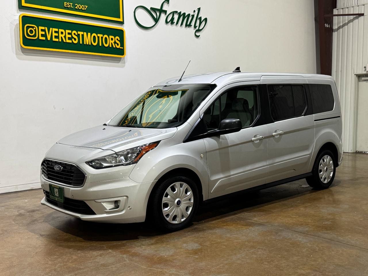 Used 2022 Ford Transit Connect XLT FWD image 3