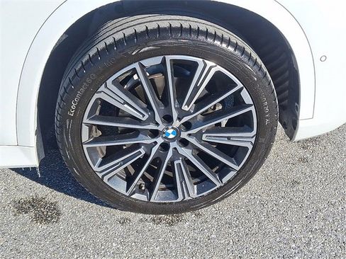 Used 2023 BMW X1 xDrive28i w/ Premium Package image 8