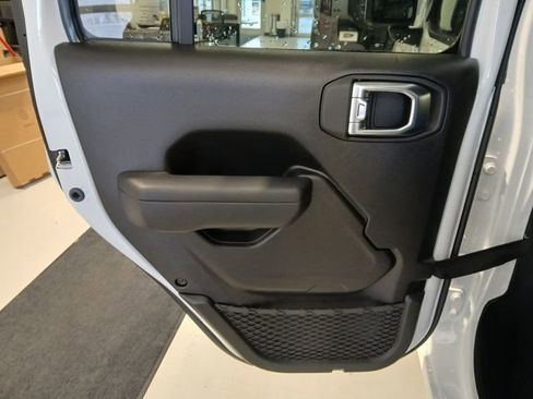 New 2026 Jeep Gladiator Sport AWD/4WD image 13