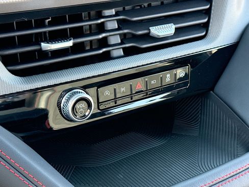 New 2026 Ford Explorer ST-Line w/ ST-Line Street Pack image 11