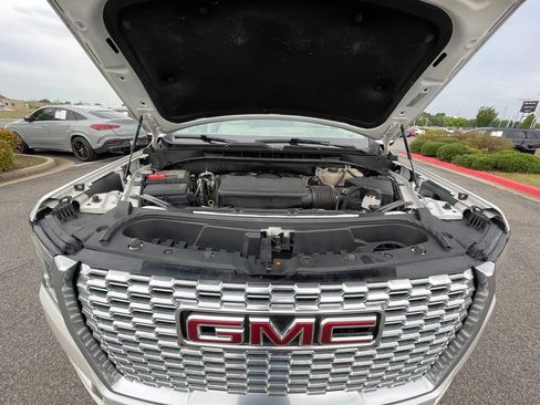 Used 2024 GMC Yukon Denali AWD/4WD image 34