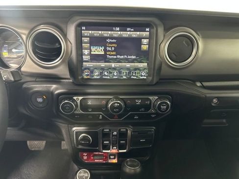 Used 2023 Jeep Wrangler Unlimited Rubicon 4xe image 21