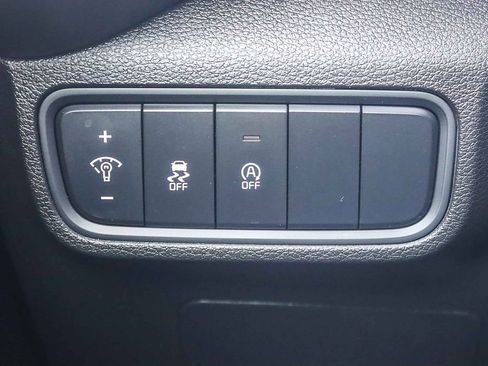 Used 2023 Kia Soul LX w/ LX Technology Package image 42