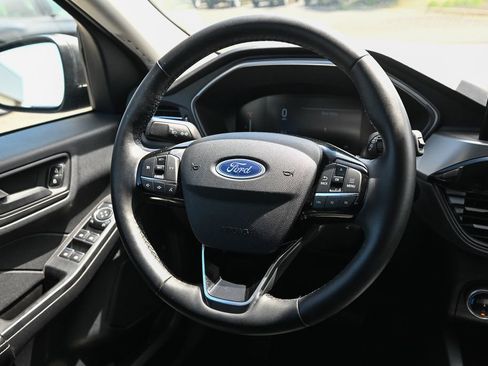 Used 2025 Ford Escape Active w/ Cold Weather Package AWD/4WD image 31