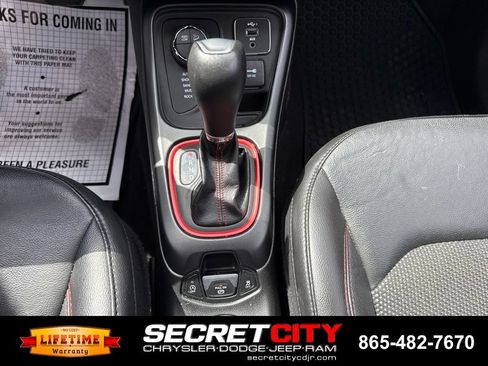 Used 2021 Jeep Compass Trailhawk AWD/4WD image 30