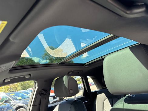 Used 2021 Audi Q3 2.0T Premium Plus image 15