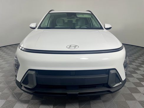 Used 2024 Hyundai Kona SEL image 9
