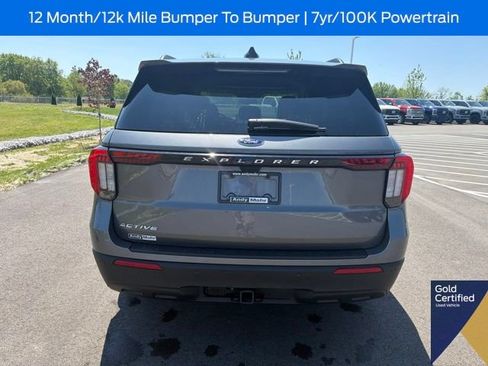 Used 2025 Ford Explorer Active RWD image 10