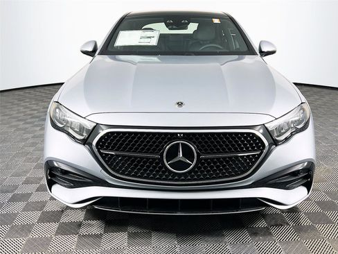 New 2026 Mercedes-Benz E 350 4MATIC Sedan image 9