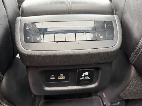 Used 2023 Nissan Pathfinder Platinum AWD/4WD image 23