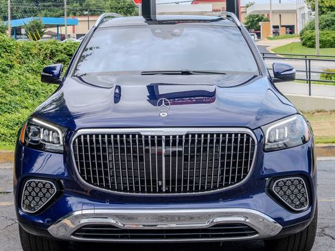Used 2025 Mercedes-Benz Maybach GLS 600 4MATIC image 2