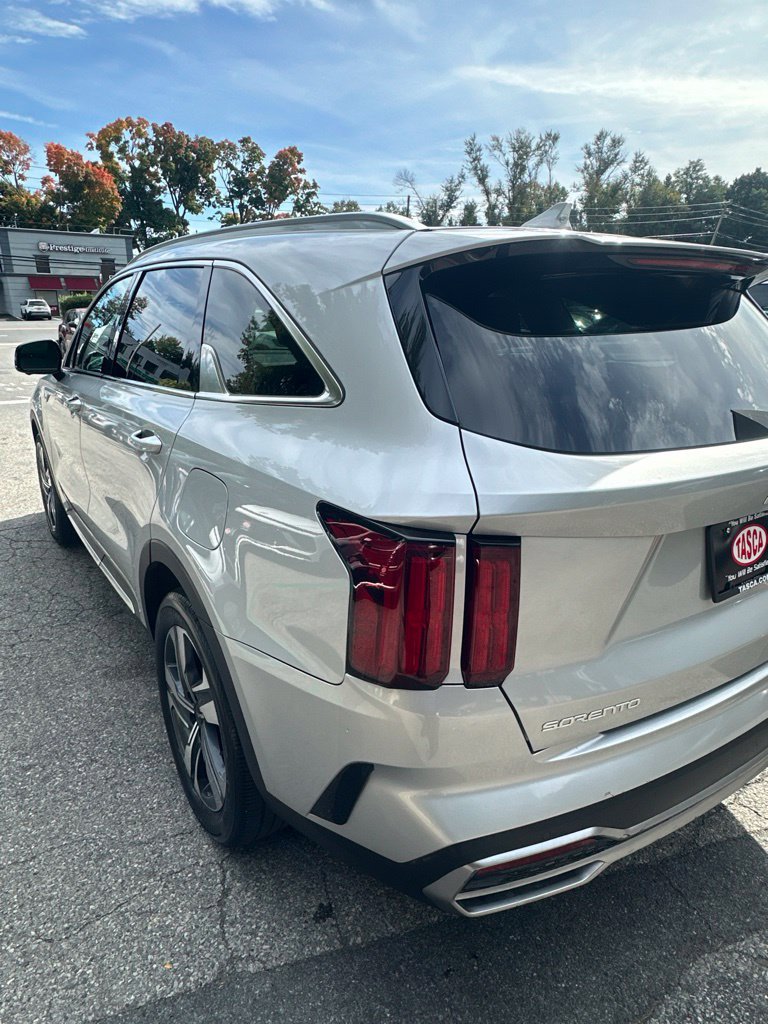 Used 2023 Kia Sorento SX Prestige w/ Panoramic Sunroof Package AWD/4WD image 6
