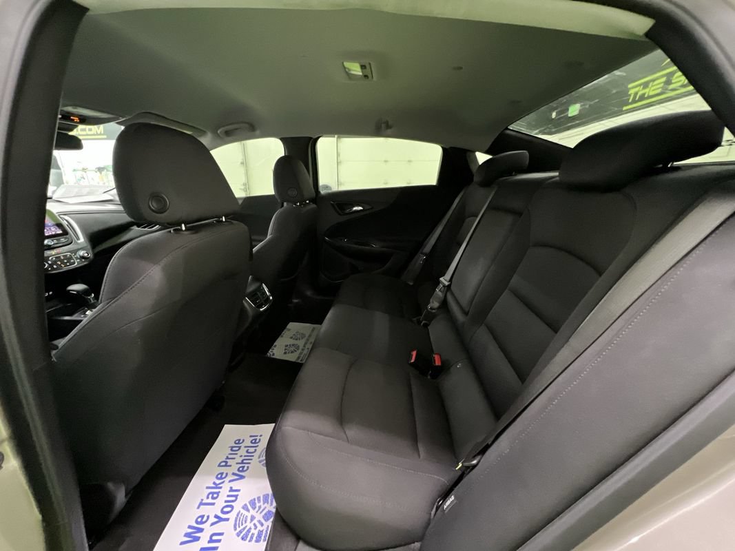 Used 2025 Chevrolet Malibu LT FWD image 27