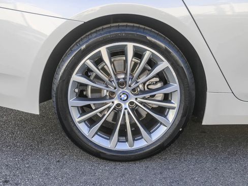 Certified 2023 BMW 530e w/ Convenience Package image 8