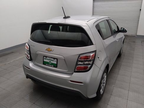 Used 2020 Chevrolet Sonic LT FWD image 7