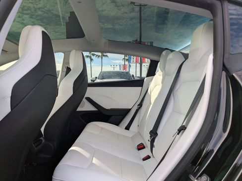 Used 2024 Tesla Model 3 Performance image 14