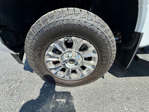 Used 2019 Ford F350 XLT w/ XLT Premium Package AWD/4WD image 20