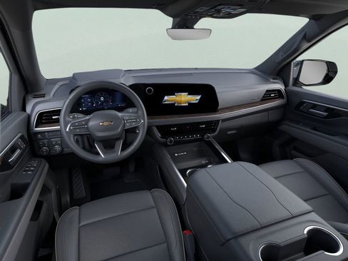 New 2026 Chevrolet Suburban Premier AWD/4WD image 15