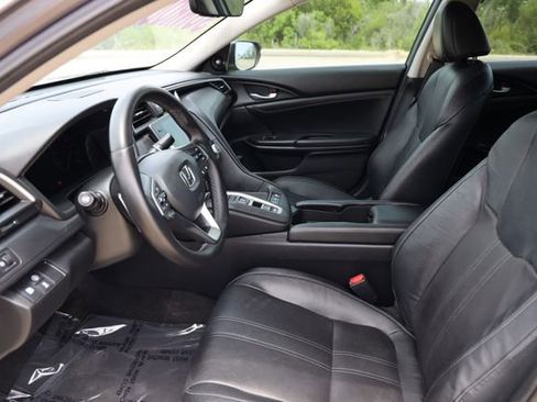 Used 2019 Honda Insight Touring image 10