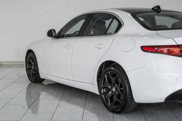 Used 2021 Alfa Romeo Giulia Ti AWD/4WD image 67