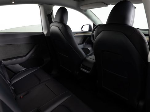 Used 2023 Tesla Model Y Long Range AWD/4WD image 21
