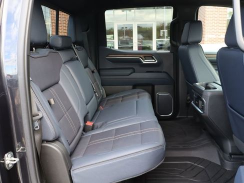 Used 2023 Chevrolet Silverado 1500 High Country w/ High Country Premium Package image 50