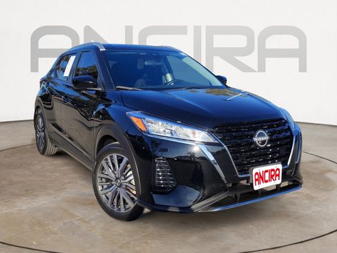 Certified 2024 Nissan Kicks SV image 4