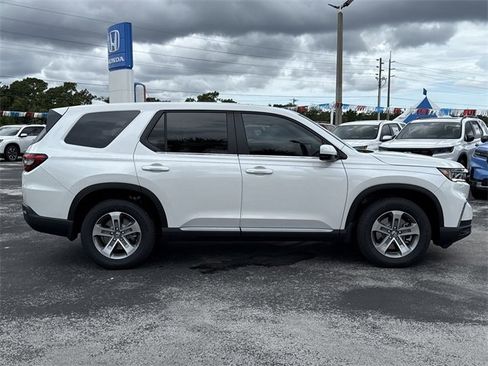 New 2025 Honda Pilot EX-L image 4