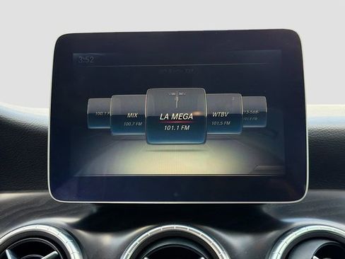 Used 2018 Mercedes-Benz CLA 250 image 29