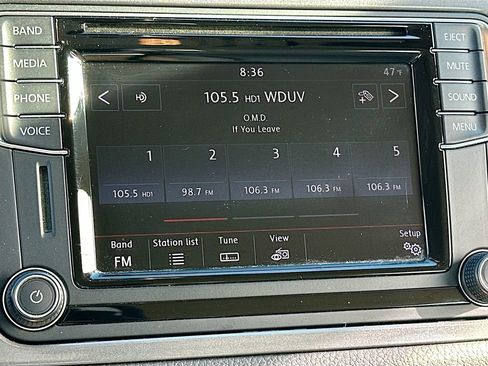 Used 2017 Volkswagen Tiguan S image 14