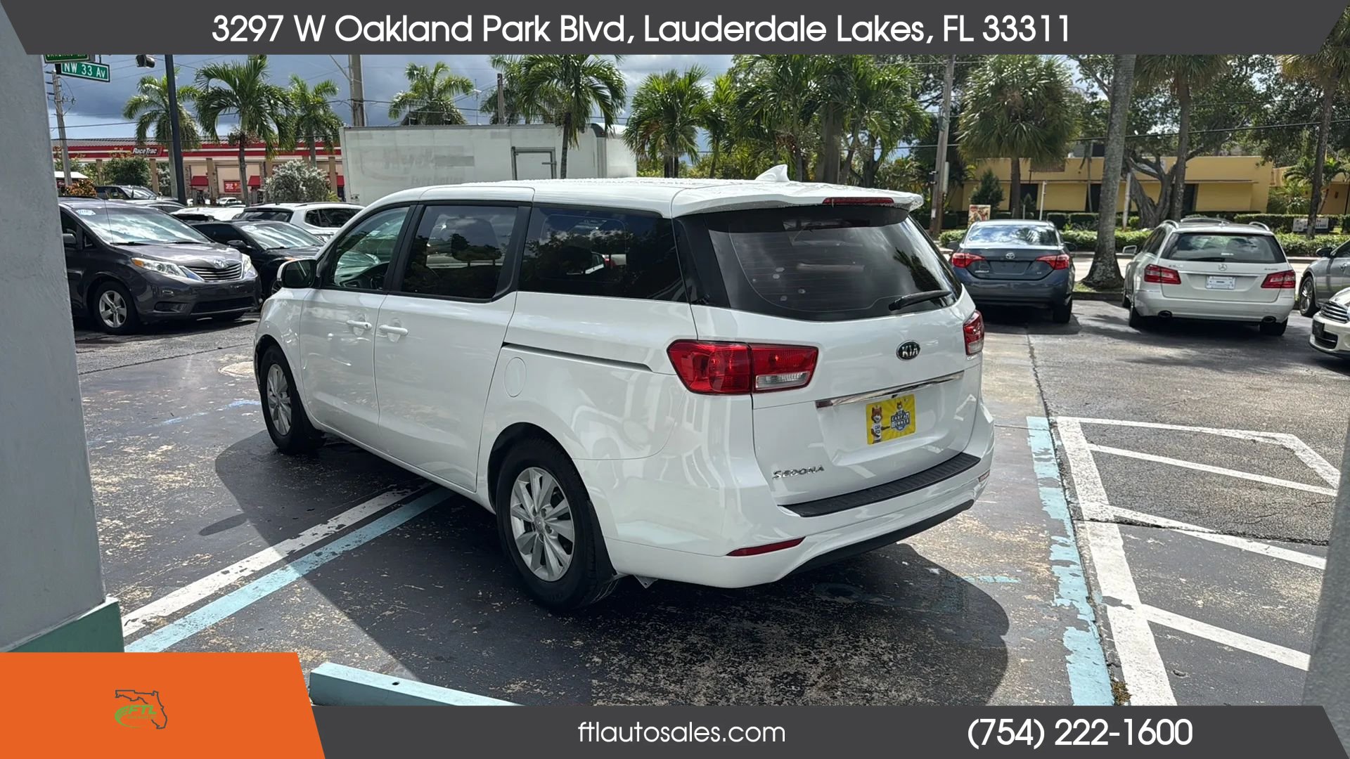 Used 2017 Kia Sedona L FWD image 7