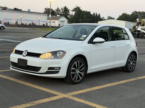 Used 2015 Volkswagen Golf SE FWD image 2