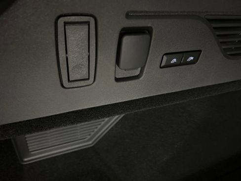 New 2026 Lincoln Nautilus Premier image 37