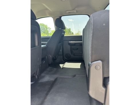 Used 2014 Chevrolet Silverado 2500 LT AWD/4WD image 16