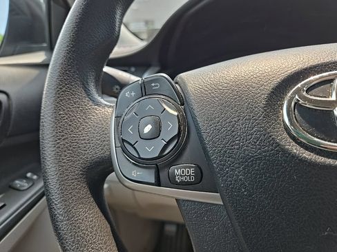 Used 2013 Toyota Camry LE FWD image 17
