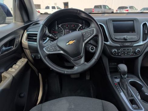 Used 2022 Chevrolet Equinox LT AWD/4WD image 16