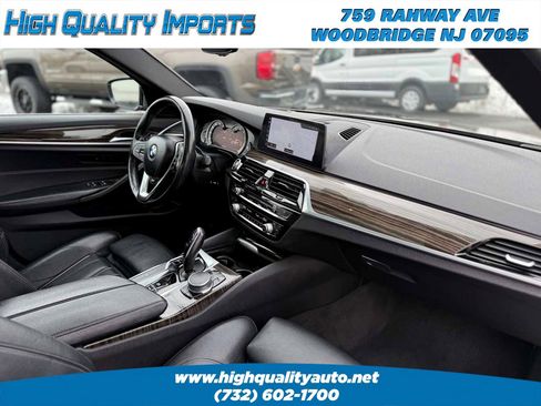 Used 2017 BMW 530i xDrive AWD/4WD image 36