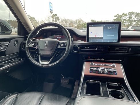 Used 2023 Lincoln Aviator Reserve image 25