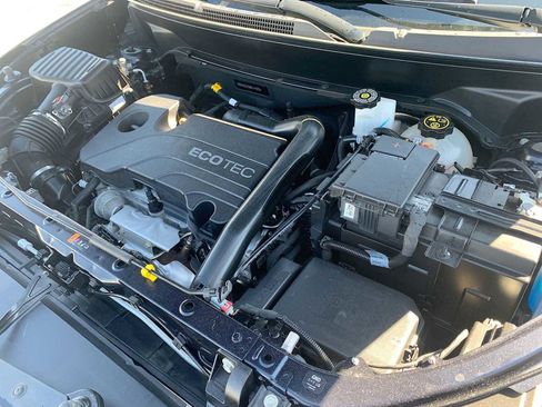 Certified 2021 Chevrolet Equinox LT image 28